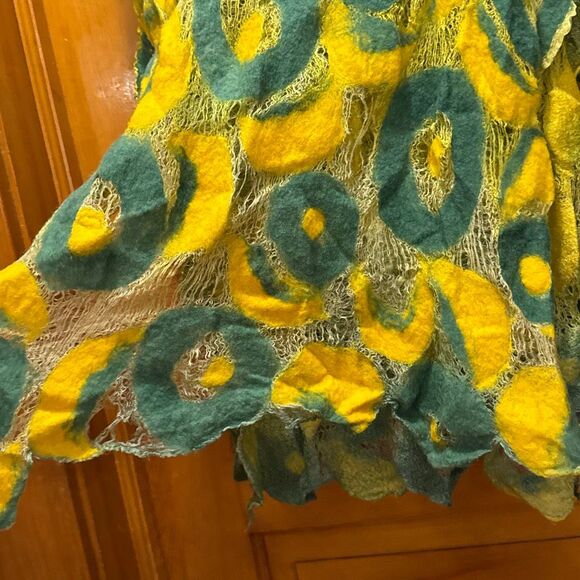 Handmade Nuno Felted Artsy Green Yellow Abstract Fun Scarf 98” x 21” - Picture 2 of 6